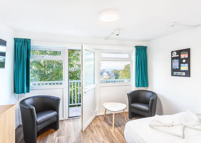 Top Hotels in Ilfracombe for Seaside Luxury