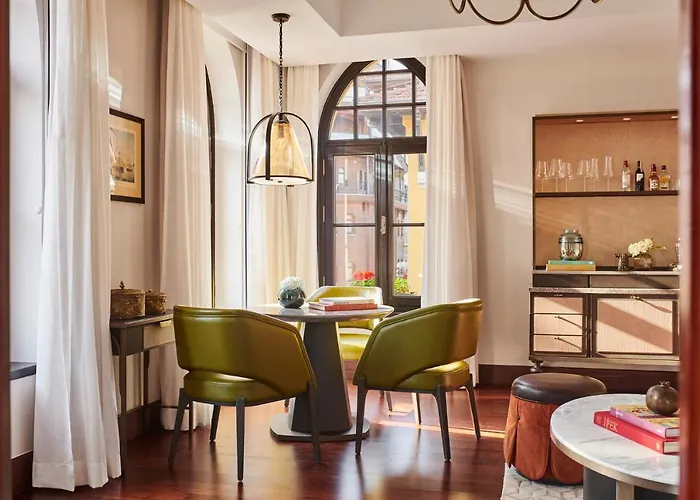 Best Places to Stay in Istanbul Guide