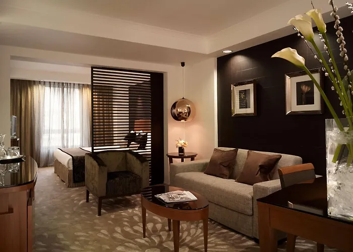 Top Hotels on Victoria Line London