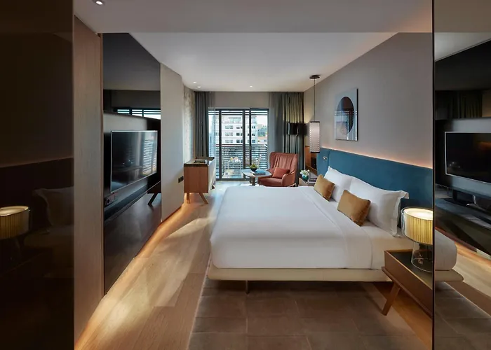 Top Barcelona Hotels Near the City Center