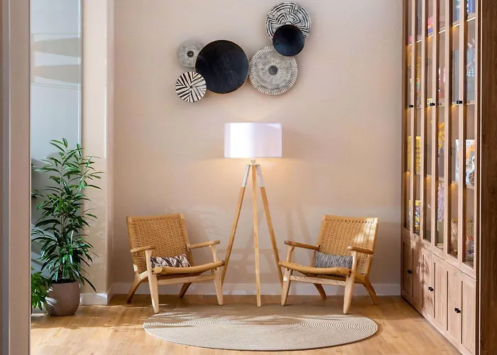 Top-Rated Hotels Near Old Town Benidorm