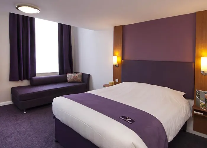 Top Cheap Hotels with Breakfast in Glasgow