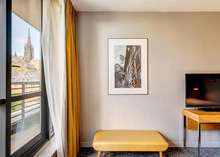 Top Baby Friendly Hotels in Edinburgh for Families