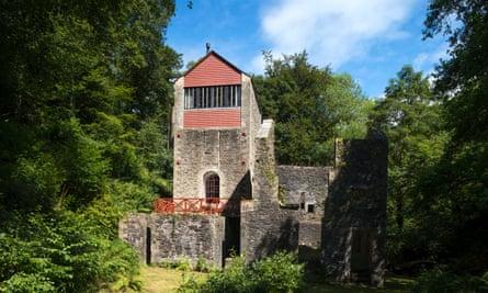 Danescombe Mine building amid trees