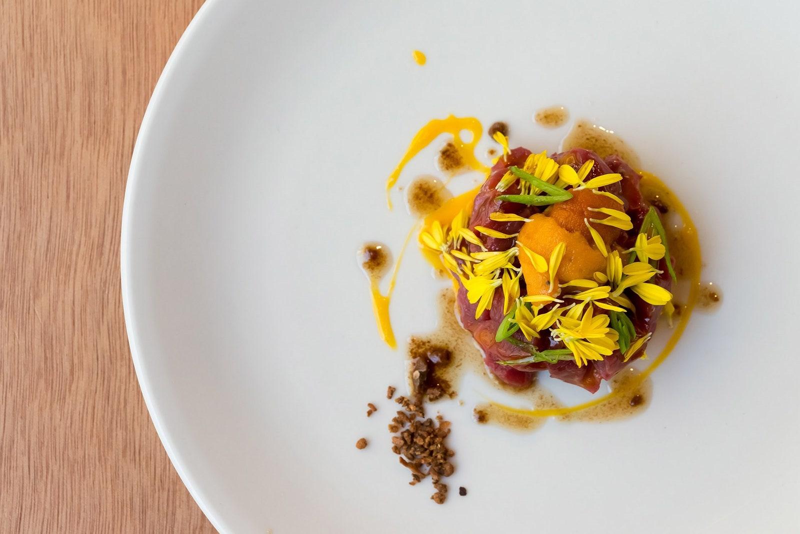 Beef tartare at Serge le Phoque